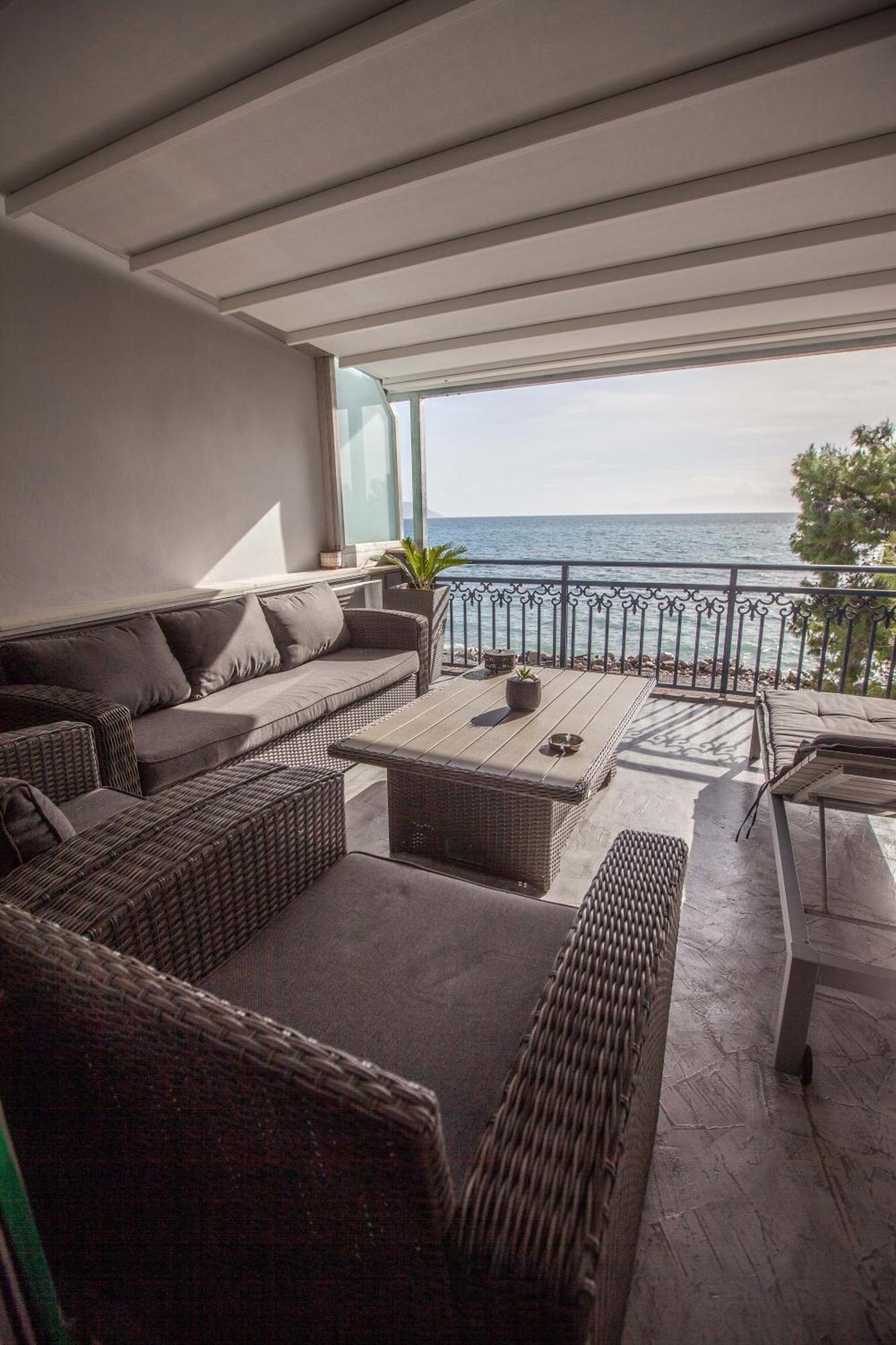 Kalafatis Beach Home Itea Rum bild